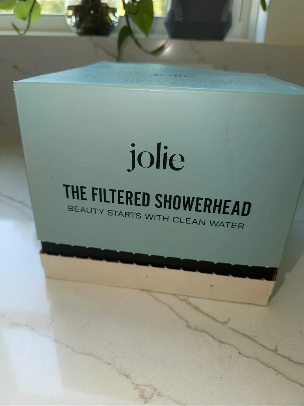 Jolie filtered showerhead